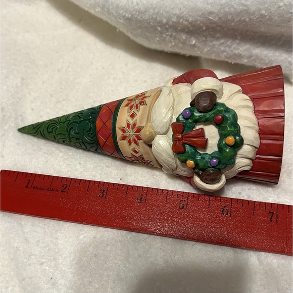 Jim Shore 2021 Christmas Gnome holding Wreath Figurine 6009182 Enesco 7" - Picture 8 of 12
